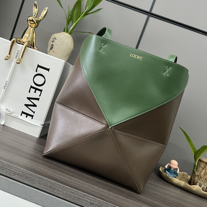 l*ew* shopping bags